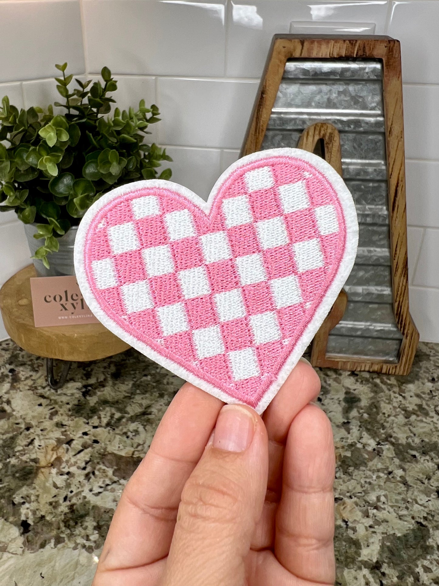 CHECKERED HEART - MINI CHENILLE PATCH