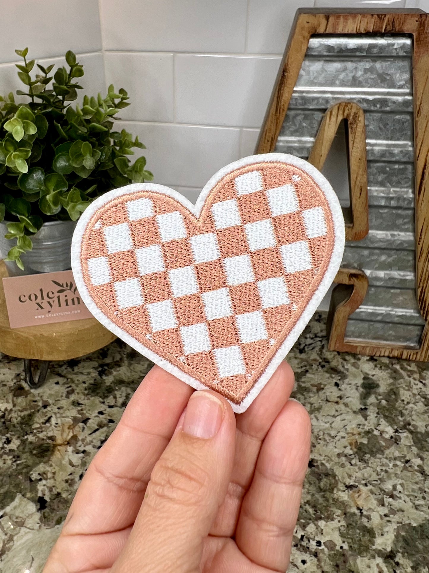 CHECKERED HEART - MINI CHENILLE PATCH