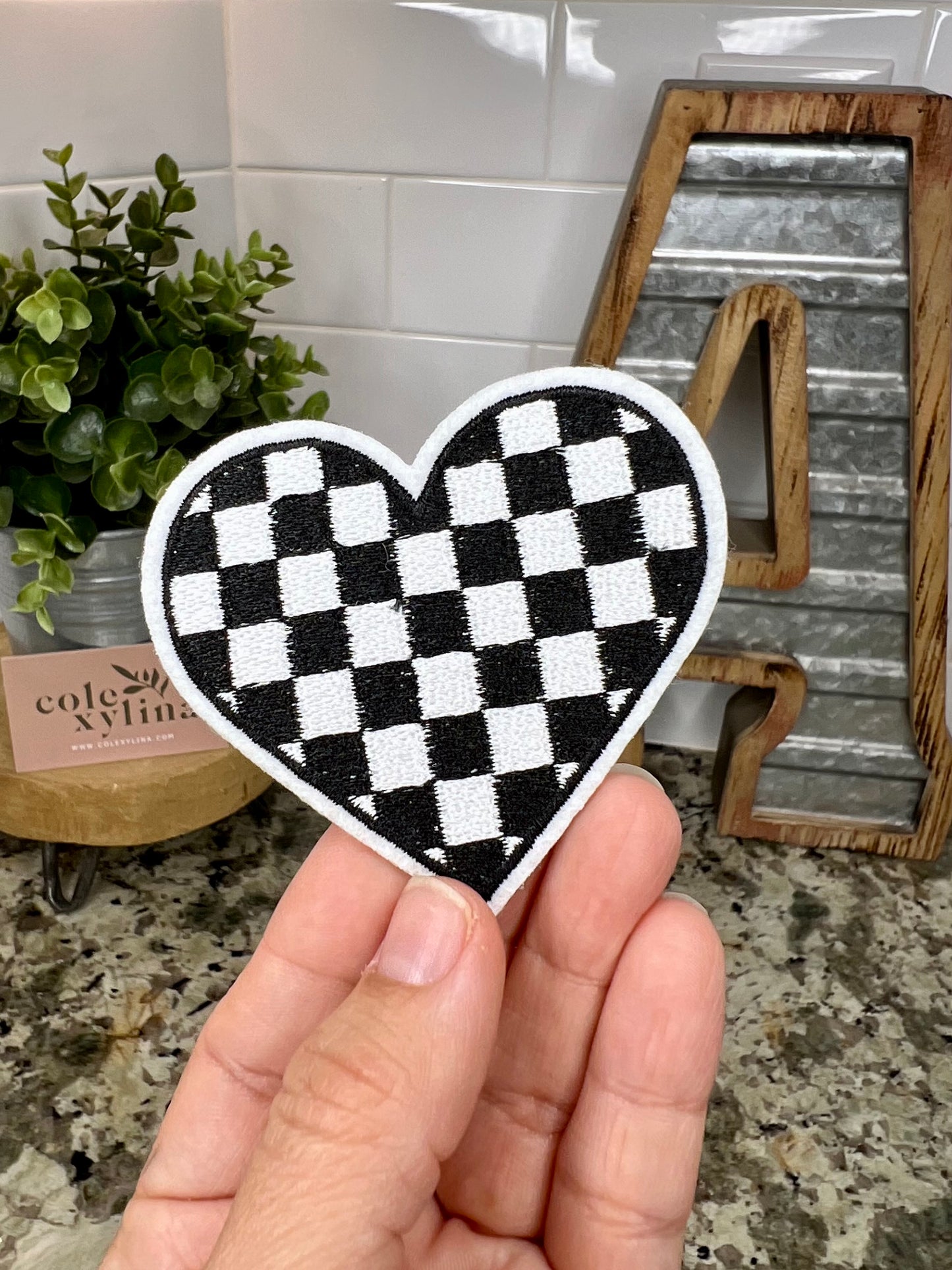 CHECKERED HEART - MINI CHENILLE PATCH