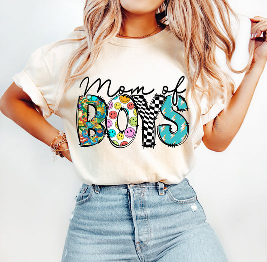 RETRO MOM OF BOYS - DTF TRANSFER
