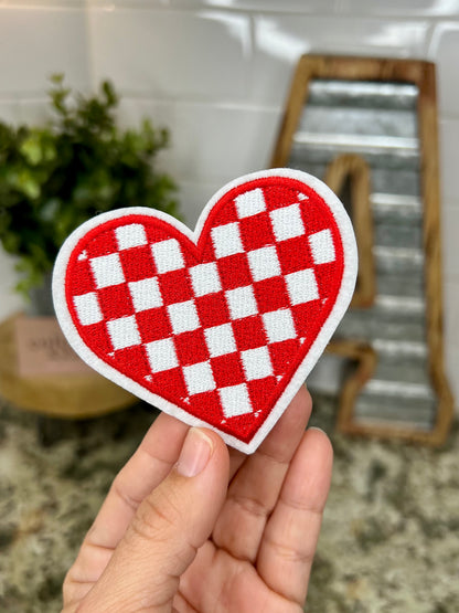 CHECKERED HEART - MINI CHENILLE PATCH